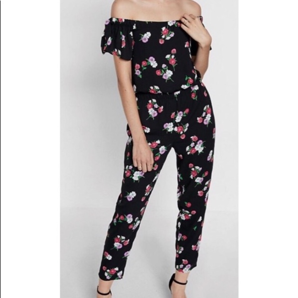 ❌SOLD❌ Floral Print Off The Shoulder Jumpsuit